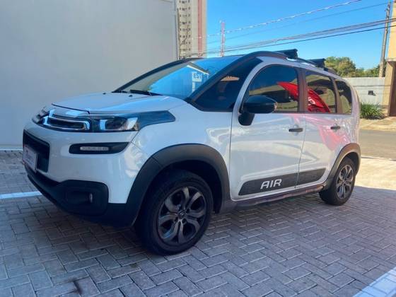 CITROËN AIRCROSS 1.6 VTI 120 FLEX LIVE EAT6 CITROËN AIRCROSS 1.6 VTI 120 FLEX LIVE EAT6